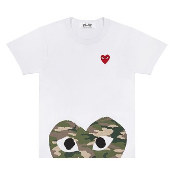 [해외] Comme des Garcons Play T-Shirt with Camo Bottom Heart (White) [꼼데가르송 티셔츠] (play-t-shirt-with-camo-bottom-heart-white)