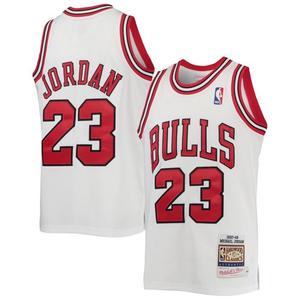 Youth Chicago Bulls Michael Jordan Mitchell &amp; Ness White 1997 98 Hardwood Classics Authentic Jersey 4729931