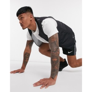 [해외]Nike Running Essentials aerolayer vest in black [나이키자켓] Black (1750596)